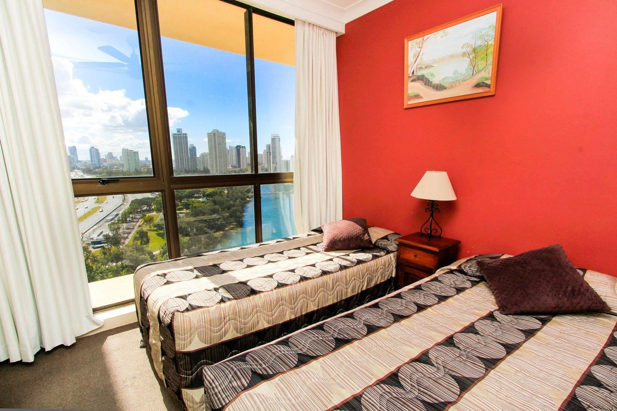 غولد كوست Capricorn One Beachside Holiday Apartments - Official المظهر الخارجي الصورة